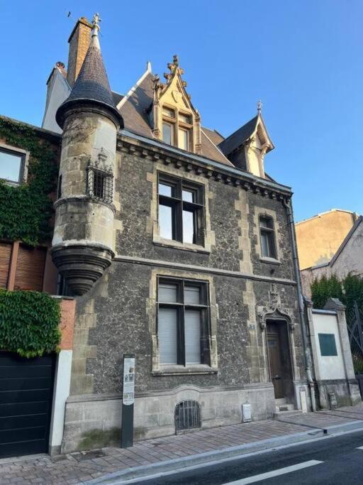 Family Avec Vue Sur La Cathedrale De Reims Apartment Exterior photo