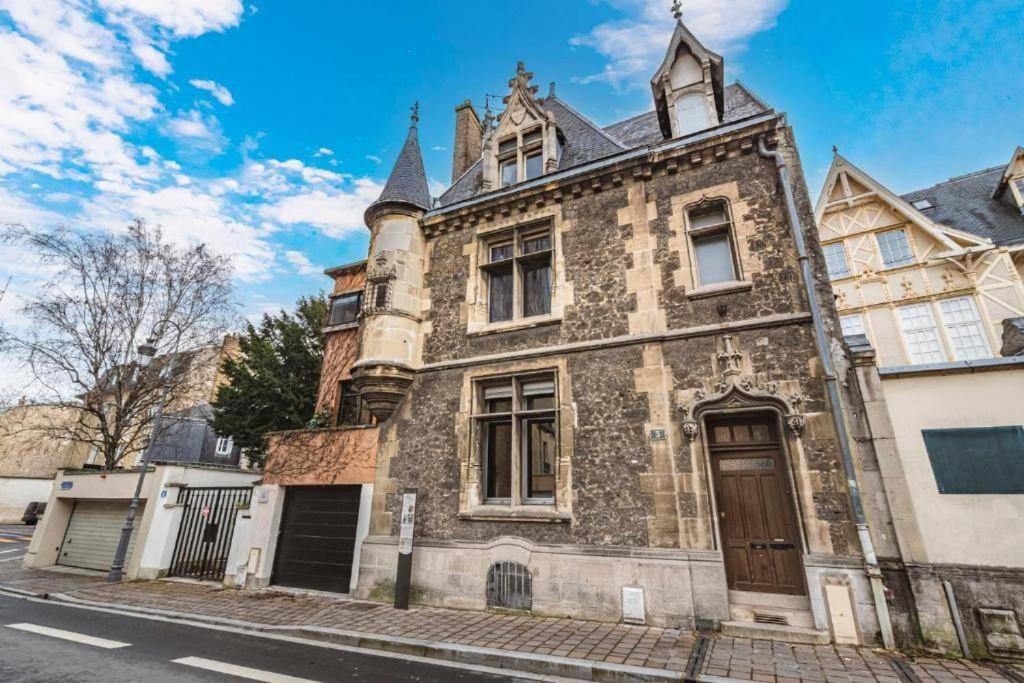 Family Avec Vue Sur La Cathedrale De Reims Apartment Exterior photo